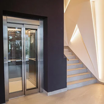 Lift Opening on Terrace - for extra comfort of your knees